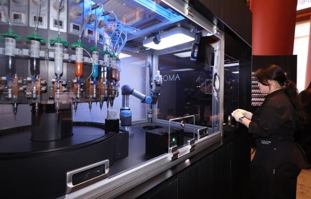 CEO 배우자 노린 K뷰티, 피곤 푸는 K맥주…APEC 틈새 공략