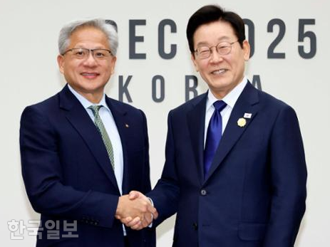 이 대통령, 젠슨 황에 "엔비디아 투자 확대로 골든벨 받길 기대"
