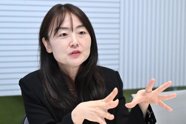 100년 역사 품은 대온실 미스터리…김금희가 여는 새 역사소설 가능성