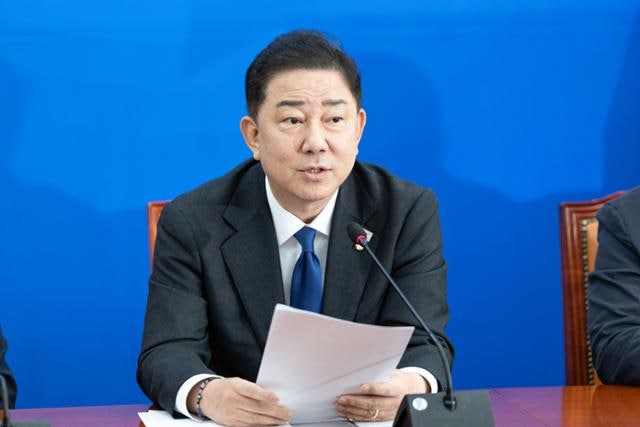[속보] 김병기 "<b>대장동</b>·대북송금 檢 수사, 국조·청문회·특검 적극 검...