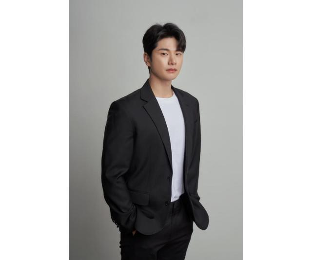 '첫 미혼 MC' <b>이이경</b>, '<b>슈돌</b>' 돌연 <b>하차</b>… 김종민 합류