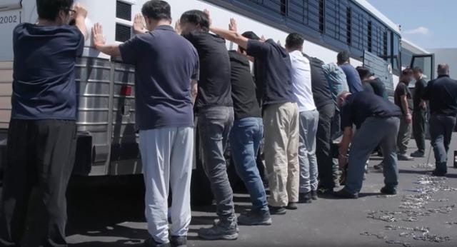 "조지아주 이민단속 한국인들, ICE 상대로 소송 준비 중"