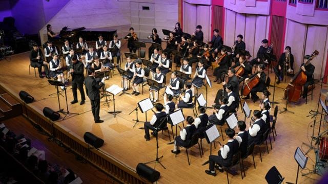 다른 방식으로 듣는 아이들, 스무 번째 하모니 만든다