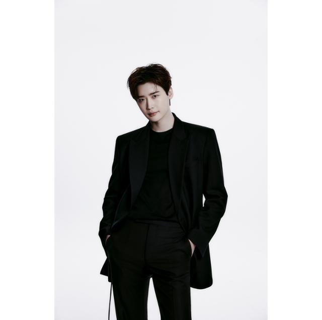 "집회로 인한 안전 우려" <b>이종석</b> 필리핀 <b>팬미팅 취소</b>