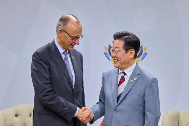 이 대통령, 독일 총리에 "통일 노하우 꼭 알려달라"...인도와는 조선업·국방 협력 약속