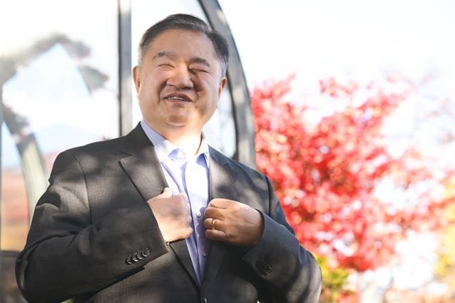 시각장애인 월가 애널리스트 "상상이 안 가는 모습도 상상하라"