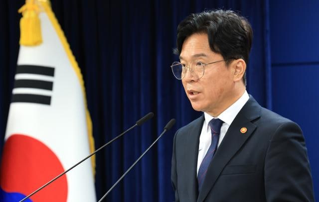 "하청노조 교섭권 박탈" "노사관계 왜곡"… 노란봉투법 시행령에 노사 모두 '반발'