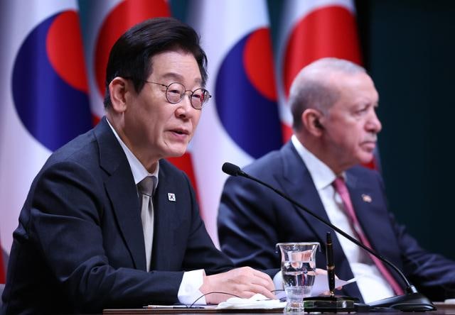 이 대통령, 튀르키예 대통령과 원자력 협력 MOU 체결...원전 수주 힘 받을 듯