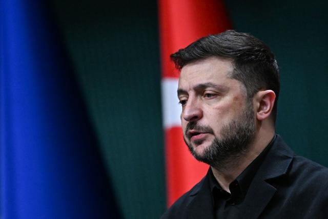 종전 협상 분수령인데… 전방위 곤경에 빠진 젤렌스키