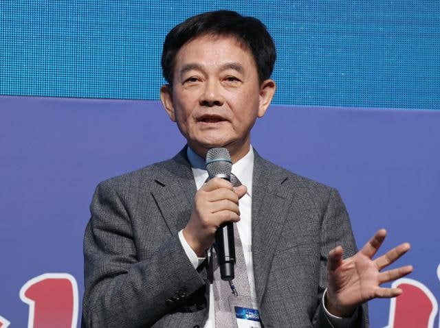 "사막 같던 벤처 생태계, 30여 년 만에 '정글'로"…한자리 모인 1~4세대 벤처 창업가