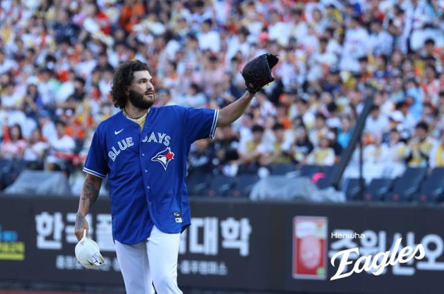 '류현진 토론토 유니폼' 입었던 폰세, 진짜 토론토 유니폼 입는다...'폰와 듀오' MLB행