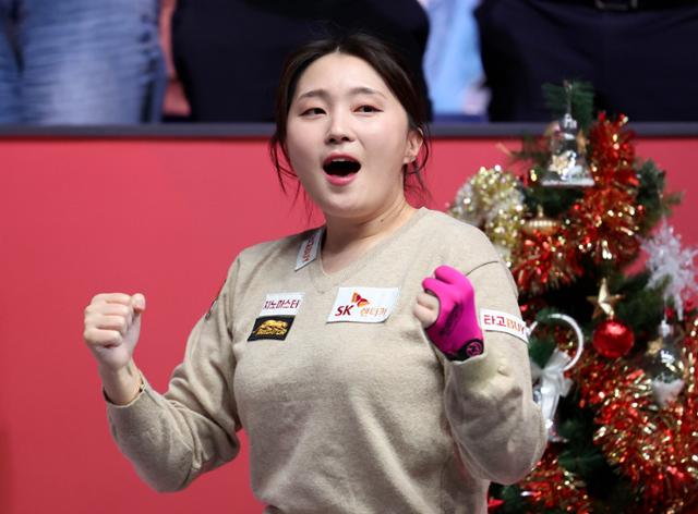 '행운의 위닝샷' 강지은, 4년 만의 LPBA 우승