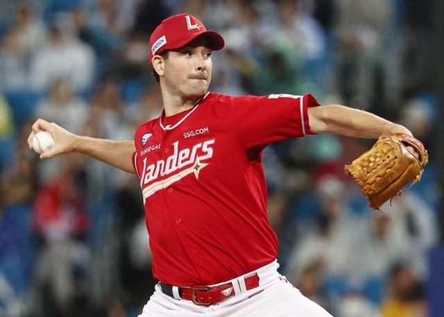 '한미일 러브콜' SSG 앤더슨, 결국 메이저리그행…디트로이트와 '1+1년 최대 250억 원' 계약