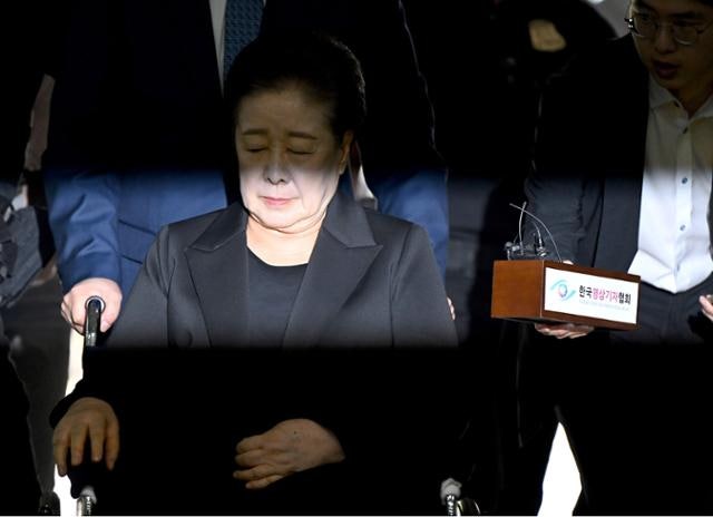 교리부터 정교유착 DNA… 문어발 베팅하다 해산 위기 몰린 통일교