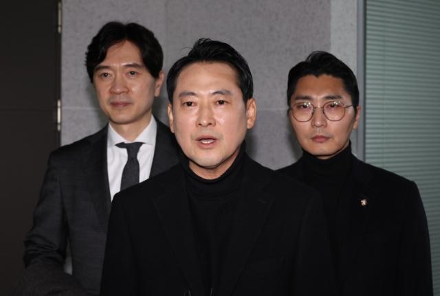 [단독] 장동혁, 윤리위원장 추천받았다... 친한계와 내홍 정점 치닫나