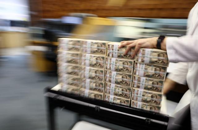 일본 금리 인상에 재부상한 '엔 캐리' 경계감… 비트코인·환율 변동성↑