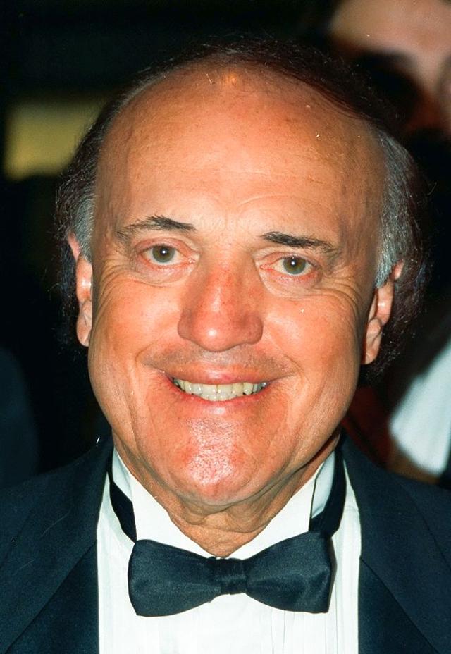 종군기자 피터 아넷.위키피디아