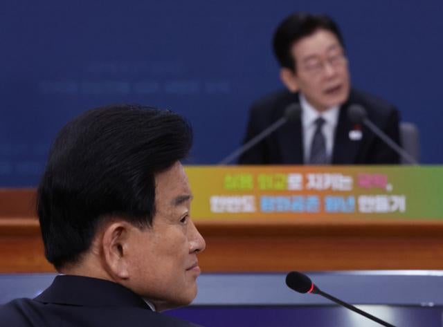 [사설] "北이 북침 걱정" "제재완화"… 대통령과 통일장관의 현실 괴리