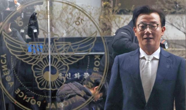 "불법 금품 없었다" 버티는 전재수, 공소시효 전 돌파하겠단 경찰