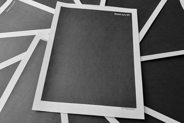 드디어 공개된 엡스타인 자료 보니… 곳곳 '통째로 먹칠'