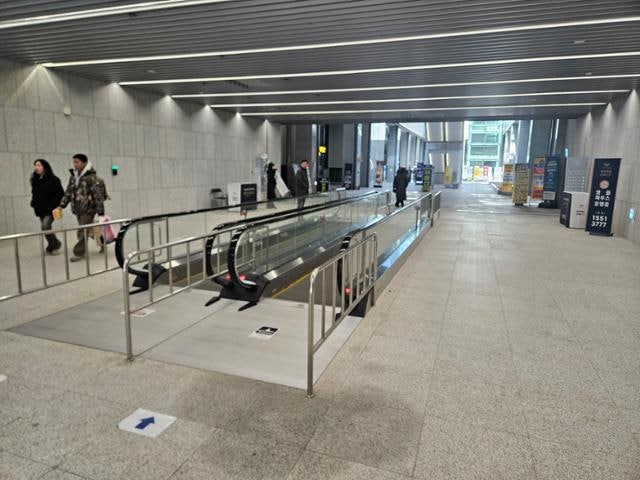 "걸어도 6초면 가는데" 마곡역 11m 무빙워크 왜 설치했나