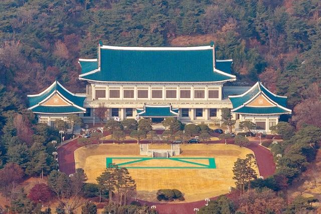 다시 열린 청와대 시대… 공감대 속 '구중궁궐' 논란 벗고 '소통 강화' 숙제