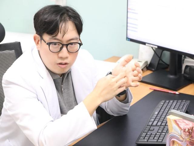 “소변 불편한데 주저하다 방광 망가져… 소팔메토보다 병원을”