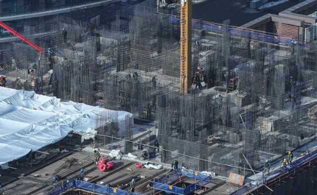 빚으로 굴러가는 부동산 PF 사업 걸러낸다…자기자본비율 기준 상향