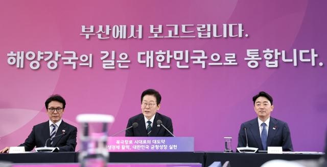 [사설]  공직사회 긴장시킨 대통령 업무보고, 절제의 미덕도 필요