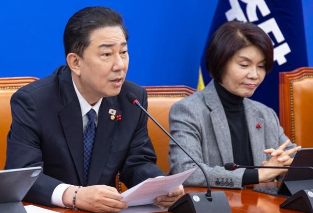 [사설] 쿠팡 오찬에 대한항공 숙박권... 여당 원내대표의 부적절 처신