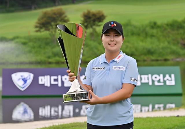 '상금·다승왕' 홍정민 "개인 타이틀보단 '내셔널 타이틀' 갖고파"