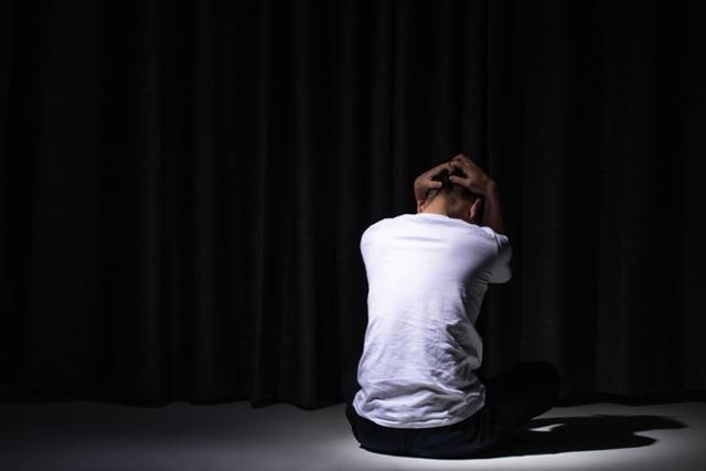 대한민국 ‘외톨이’ 250만 명…하루 한 번 전화하고 9시간 TV 본다