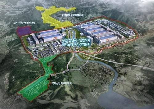 "반 도체 산단은 용인에"... 이전론 나오자 '삼성-LH 부지 계약' 공개