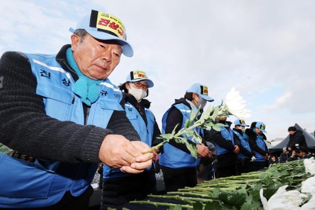 1년 전 그날 경악한 항공사들…'예지 정비'에 드론 띄우고 훈련 강화