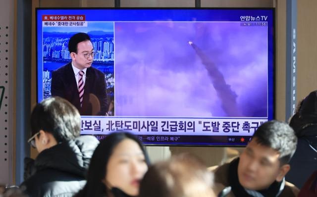 '이 대통령 방중 길'에 탄도미사일 날린 북한... 한중 공조에 어깃장