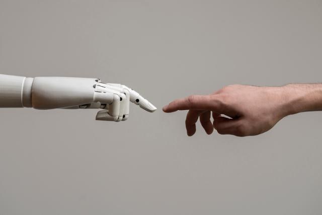 [지평선] 기계인간의 미래