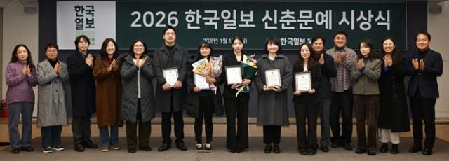 "작가라는 직업과 상태를 유지할 수 있도록 최선 다하겠다"