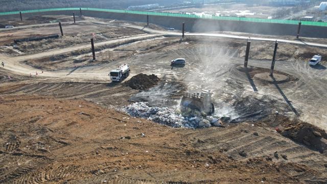 축구장 760개 크기 수도권매립지 2·4매립장 활용안 논의 3년째 '스톱'