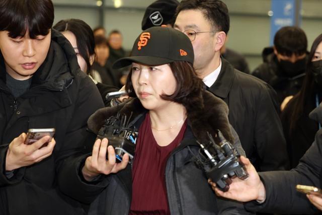 [단독] '강선우 1억' 김경에 지급된 노트북·태블릿 사라졌다… 증거 인멸 의혹