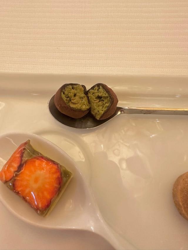 5성급 호텔까지 진출한 두쫀쿠... 카페 오픈런에 편의점 완판까지 [New & Good]