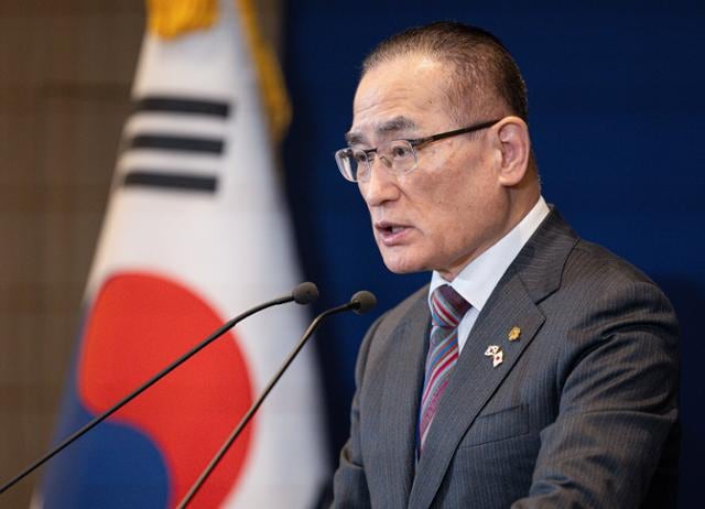 ‘무인기 대응’ 두고... 위성락 "냉철히 대처해야" 정동영 "상응 조치 필요"