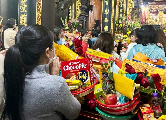 "음력 설 선물은 무조건 초코파이" 베트남의 문화가 된 K과자 [르포]