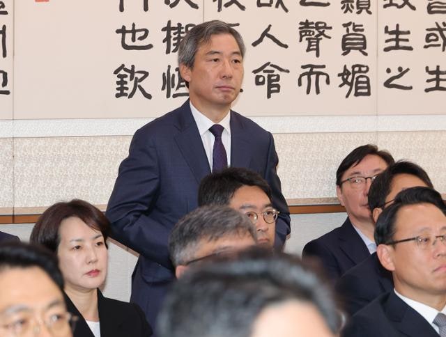 [단독] 윤재순, 대기업 임원 자녀 '안보실 꽂기'… 배경엔 전직 검찰총장 있었다