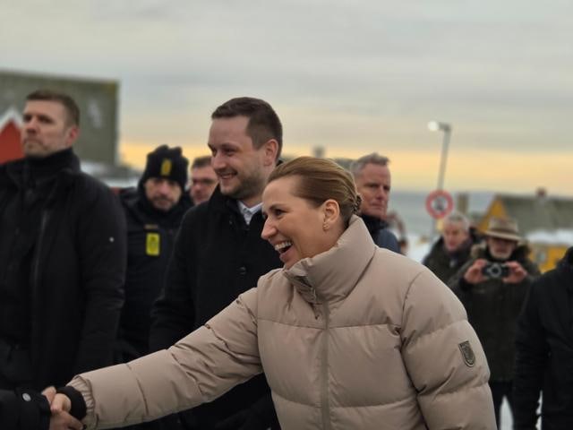 덴마크 총리와 셀카 찍은 이누이트 족… 트럼프가 불러온 뜻밖의 연대 [르포]