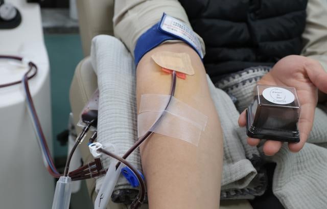 "헌혈하면 '두쫀쿠' 드려요" 했더니... 헌혈 오픈런도 생겼다