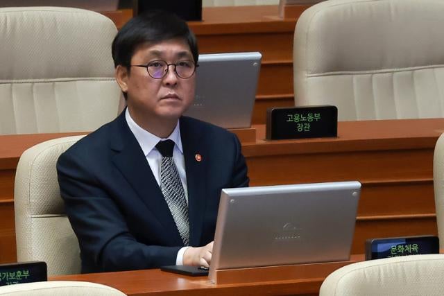 '노태우 아들' 노재헌 주중대사 재산 530억 1위… 장관 1위는