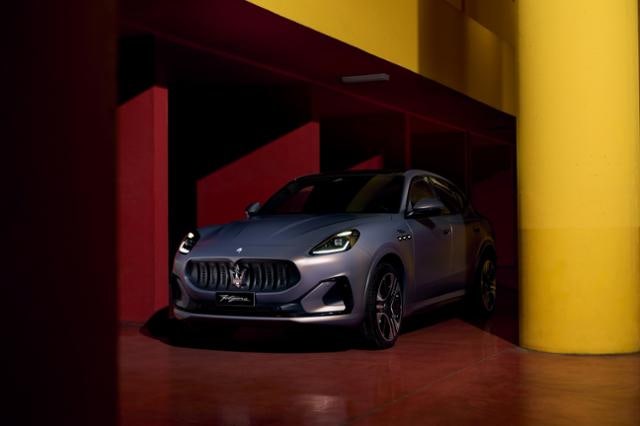 [타봤더니] '번개'다운 짜릿함… 2.5톤 거구가 뿜어내는 힘에 반했다