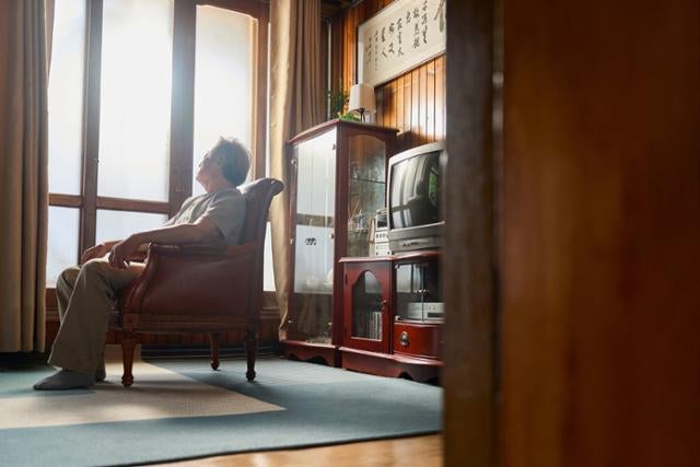 "혼자 살면 빨리 죽는다" 1인 가구, 사망 위험 35% 증가