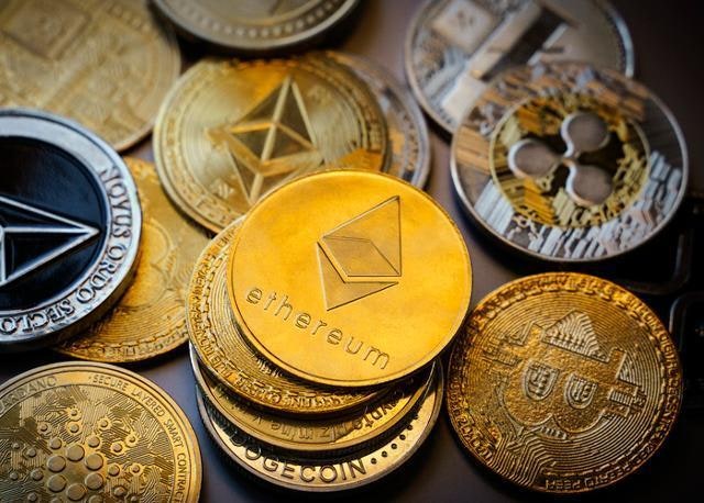 '가상자산법 1호' 사건 코인업체 대표 징역 3년 선고...코인 시세조종 인정