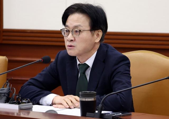 트럼프 위협에 허둥대는 한국